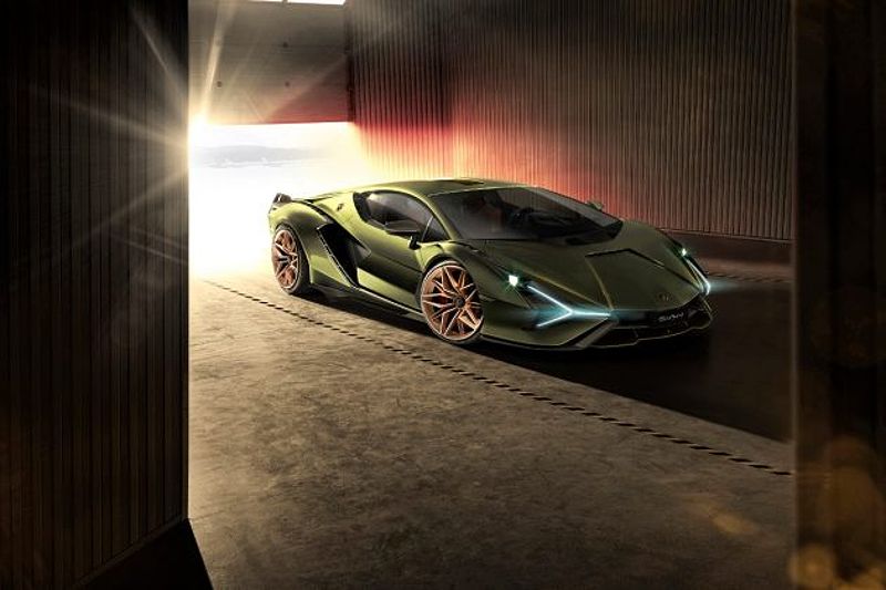 Lamborghini Sián, a bold and exhilarating supercar