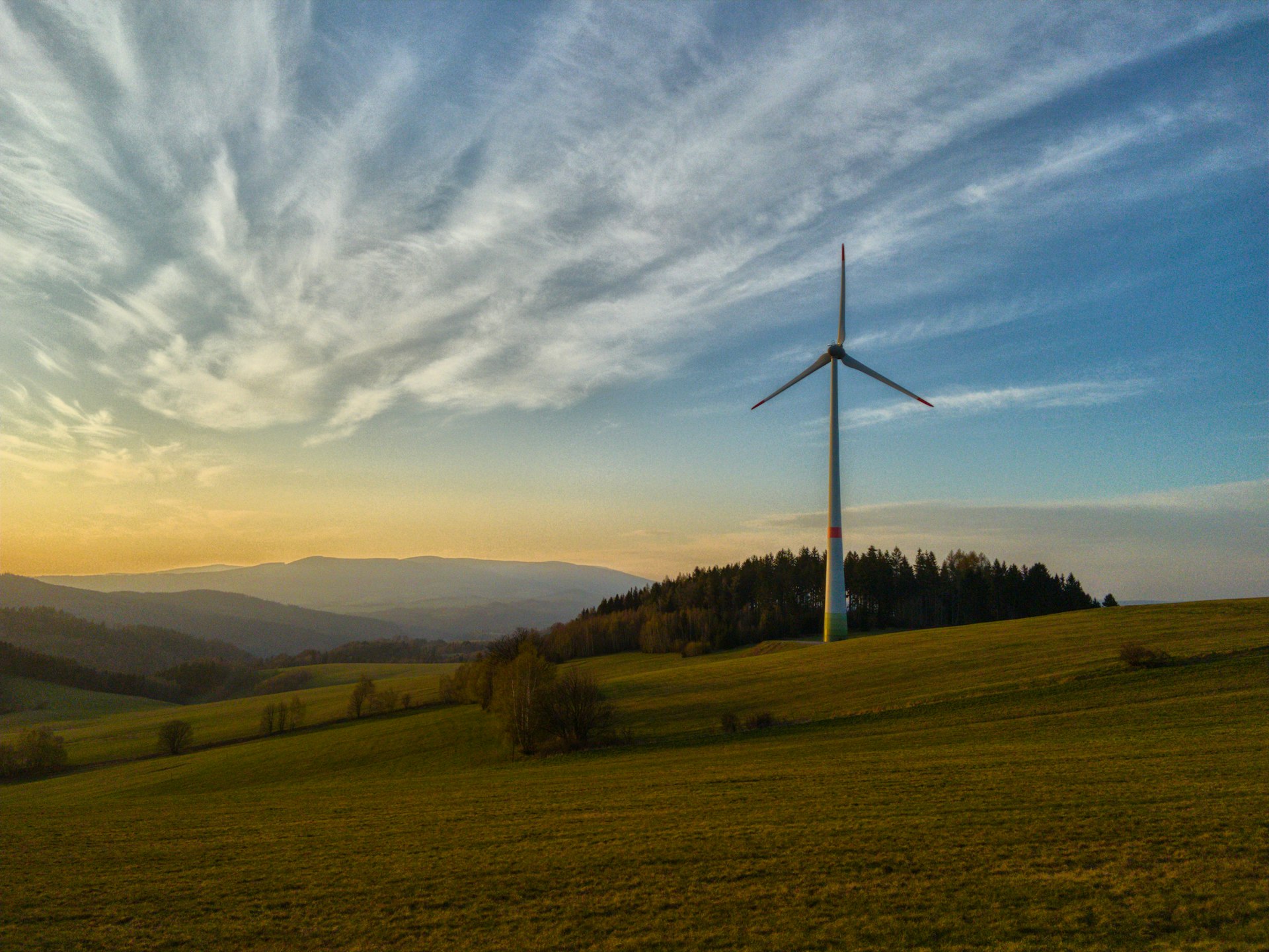 Explore Rewarding Career Paths in the Expanding Renewable Energy Industry